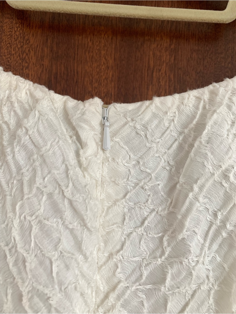 CO White Textured V-Neck Cap Sleeve Camisole - Picture 7 of 10